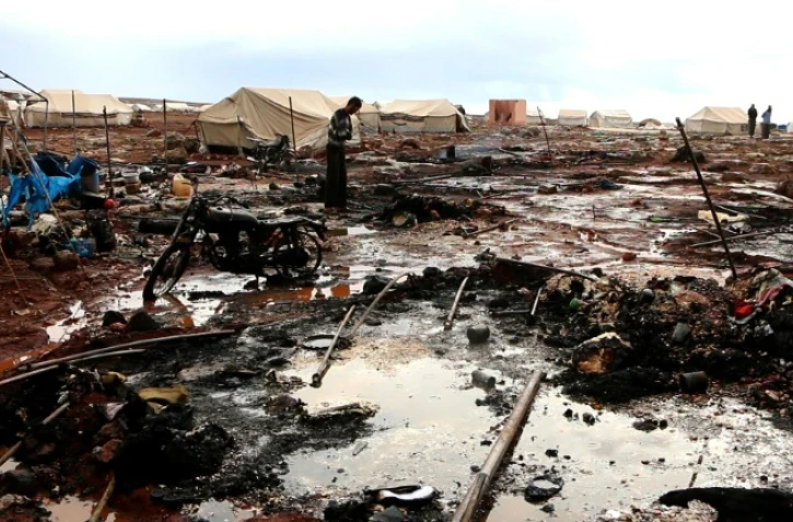 Une capture d'écran d'une vidéo montre la destruction d'un un camp dans la province d'Idleb, en Syrie, le 5 mai 2016