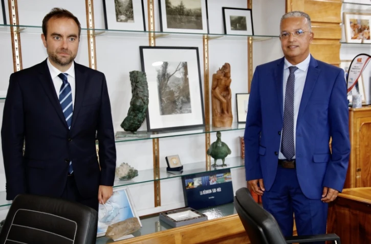 Le Ministre des Outre-mer échange avec le Président Cyrille Melchior 