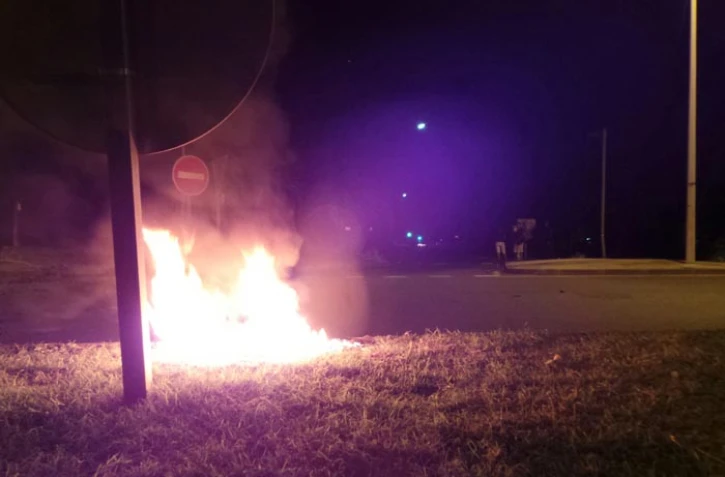 Affrontements rond-point des Danseuses