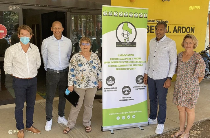 Colosse aux pieds d'argile