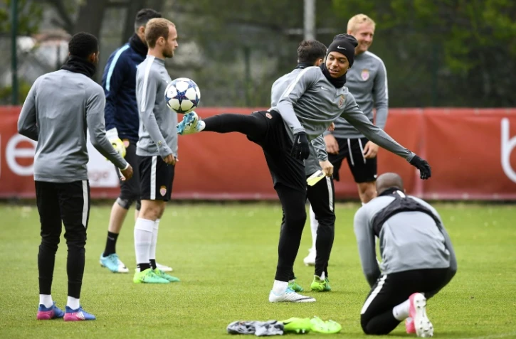 L'équipe de foot de Monaco lors d'un entraînement avant le match contre la Juventus de Turin, le 2 mai 2017 à La Turbie, près de Monaco