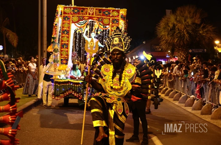 Saint-Pierre : le traditionnel défilé de chars du Dipavali a battu son plein