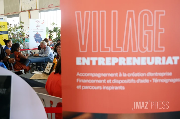 village emploi au port 