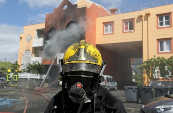 pompiers sdis 974 feu 
