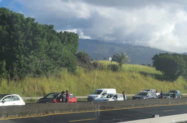 embouteillage quatre voies de sainte-marie 