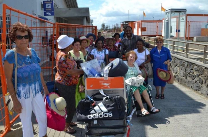 voyage 17 personnes âgées