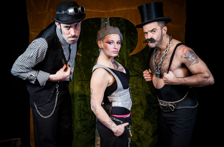 karnaval party du bisik 