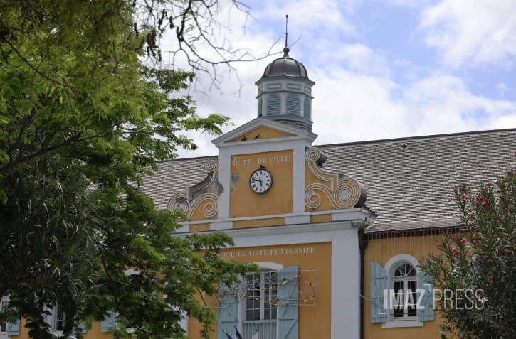 mairie de saint-pierre