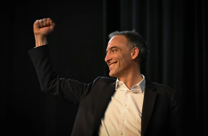 Raphaël Glucksmann lors d'une réunion publique, le 10 mars 2024 à Lyon (Rhône)