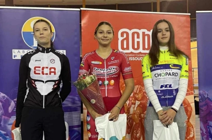 La jeune réunionnaise Léa Grondin première d'une compétition sur piste en Centre-Val de Loire