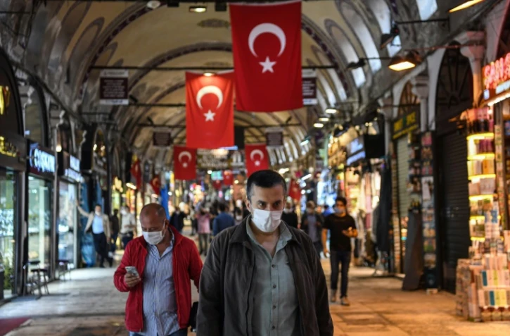 Réouverture du Grand Bazar au public, le 1er juin 2020 à Istanbul, en Turquie