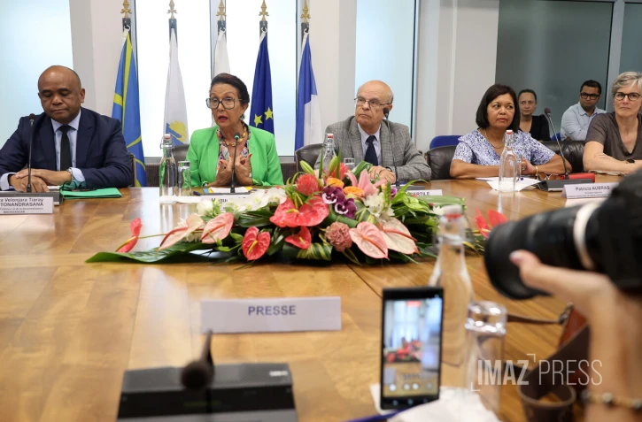 Signature de l'accord-cadre Région Réunion / Région Boeny