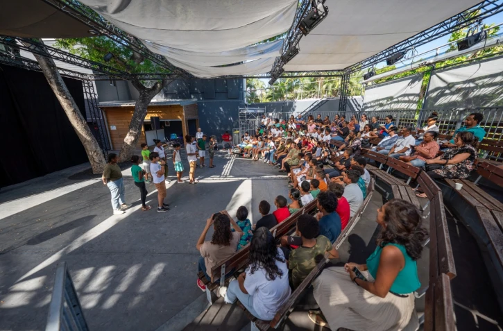  Restitution des fonnkèrs par des élèves du Port 