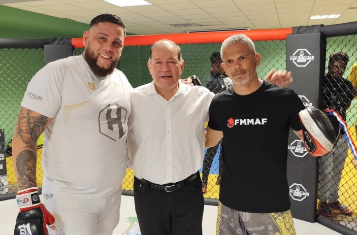  Saint-Pierre : une cage de MMA inaugurée à Grand Bois