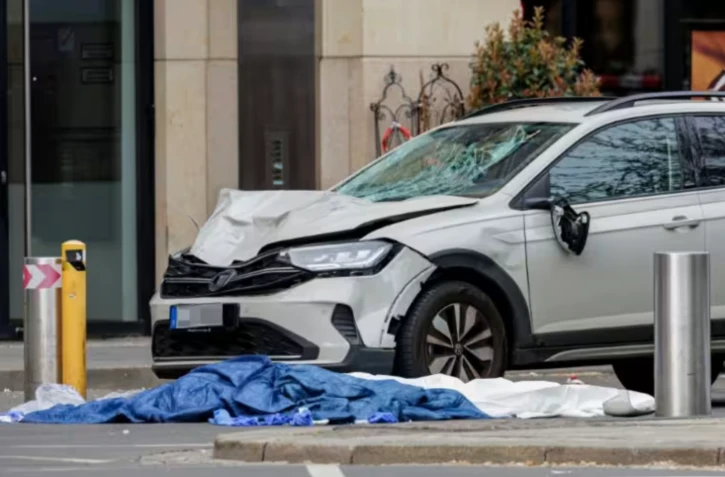 Allemagne : une voiture fauche des piétons faisant deux morts, le chauffeur arrêté 