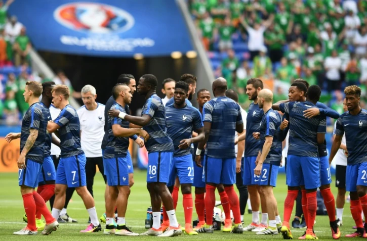 Les Bleus à leur arrivée au stade Décines-Charpieu le 26 juin 2016 près de Lyon