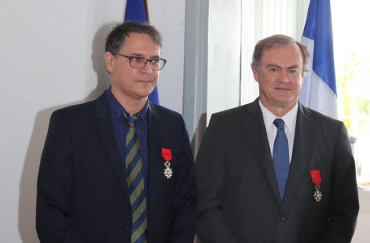 Dr David Mété et le Préfet