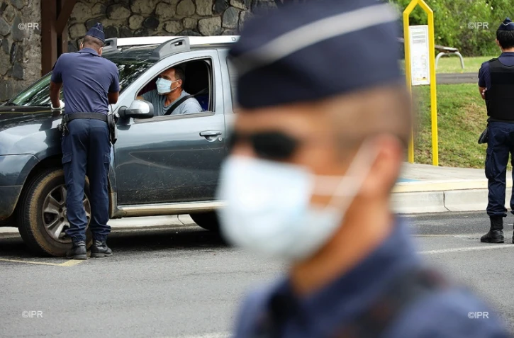 police contrôle d'attestation 