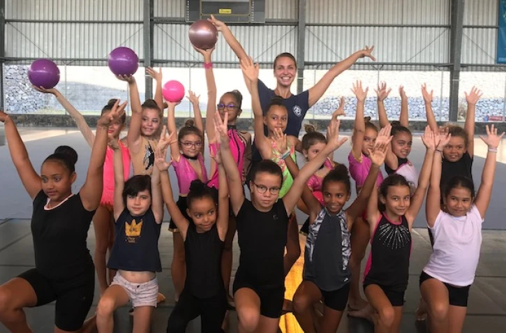 Deux athlètes de haut niveau viennent entraîner les gymnastes saint-paulois