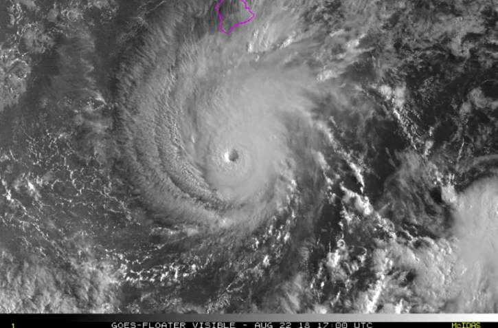 Le puissant ouragan Lane, le 22 août 2018, se dirige vers Hawaï