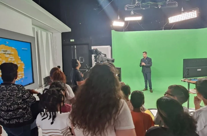La Possession : les enfants du centre social Kaz fami à la découverte du monde audiovisuel
