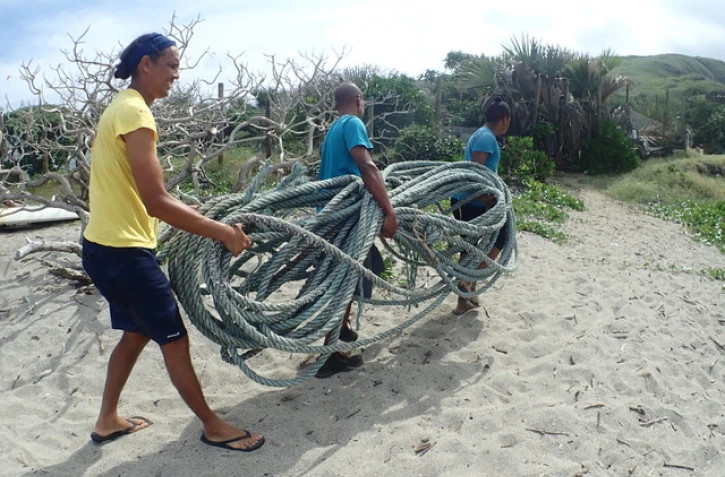 Kelonia : près de 100 mètres de cordage sortis de l'eau 