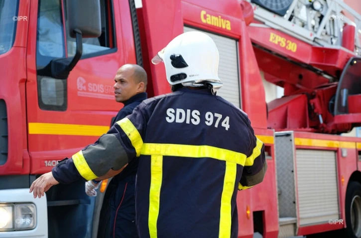 Incendie Rue Issop Ravate Saint-Denis