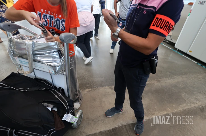 Opération anti-drogues à Gillot : l'ensemble des passagers et personnels de bord, contrôlés