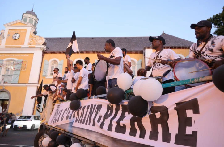 Saint-Pierre : la ville célèbre ses champions