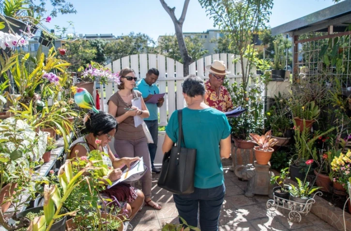 Concours jardins et balcons fleuris, jury, candidats, Le Port, fleurs