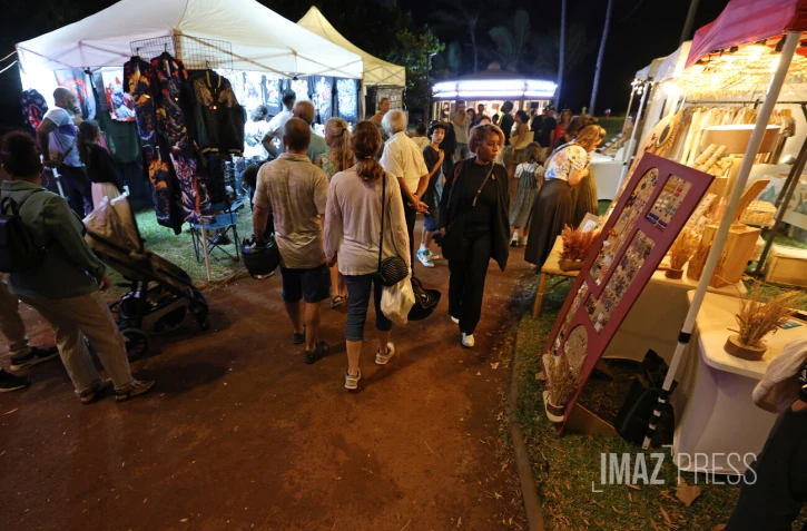 marché de nuit au Barachois
