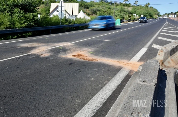 Ravine Saint-Gilles : un motard de 40 ans décédé après un choc frontal