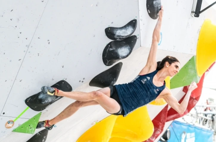 Coupe du monde de bloc : Fanny Gibert remporte l'argent à Munich