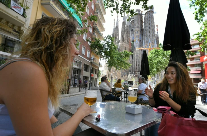 Terrasse près de la basilique Sagrada Familial à Barcelone le 25 mai 2020