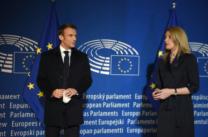 Emmanuel Macron et la présidente du Parlement européen Roberta Metsola à Strasbourg, le 17 janvier 2022
