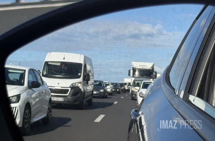 Embouteillages sur la NRL 