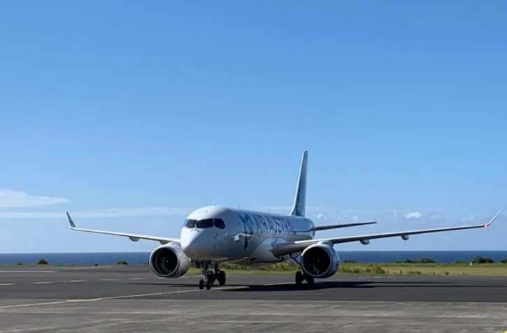 Air-Austral A220-300 