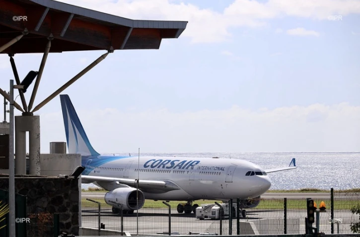 manifestation coronavirus aéroport