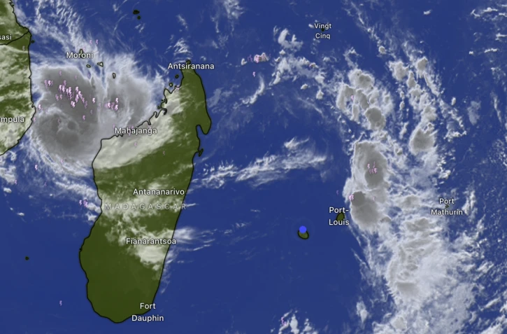 La tempête tropicale modérée Fytia à 1.475 km de La Réunion, devrait toucher Madagascar au stade de cyclone tropical