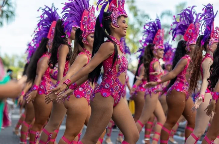 Des danseuses réunionnaises vont défiler au cœur du plus grand carnaval du monde