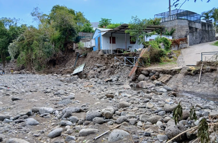  Territoire de l'ouest : travaux sur la ravine des Lataniers à La Possession 