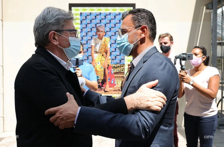 jean luc mélanchon et olivier hoarau