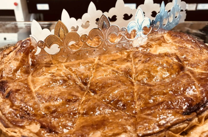 Galette des rois, frangipane, épiphanie, fête, cuisine, artisanat, boulangerie, pâtisserie