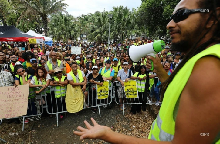 Jour J - Les Gilets jaunes montent au front