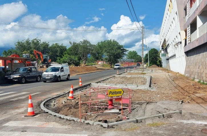 Le Port : travaux de voirie sur l'avenue du 20 décembre 