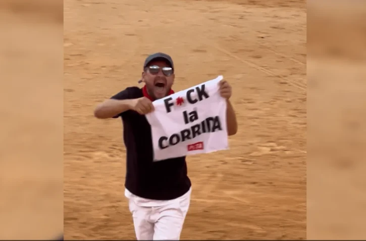 L’influenceur Jeremstar en garde à vue après une action anticorrida dans les arènes de Nîmes