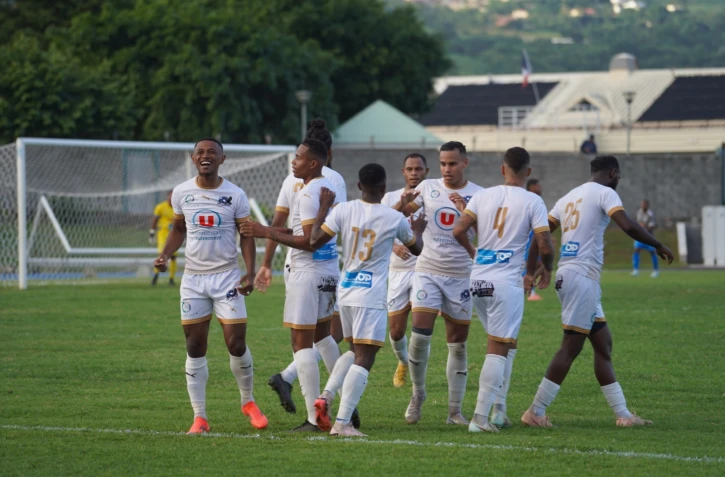 Championnat Régionale 1 : le match de foot entre l'ES Dominicaine et la JS Saint-Pierroise ouvert au public