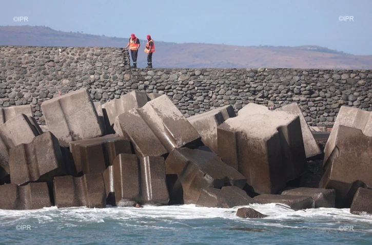 Disparu en mer Port 