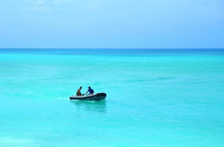 Île de Juan de Nova - Première mission de police des pêches