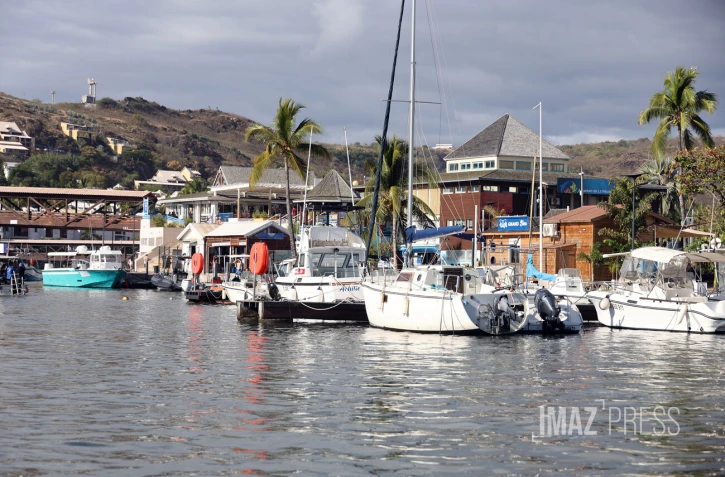port de plaisance de saint-gilles